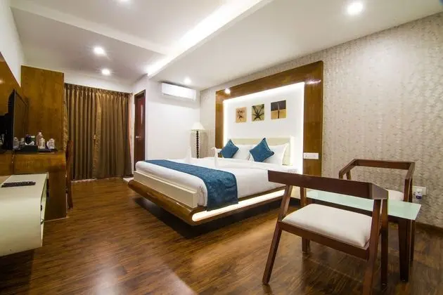 The White Tree Executive Suites - Oda