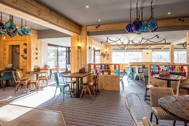 Whitecliff Bay Holiday Park - Yerinde Yemek