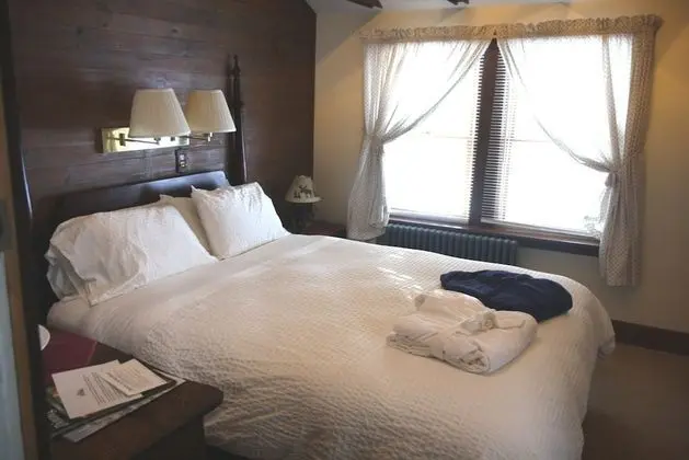 Whiteface Farm Adirondack Bed and Breakfast - Oda