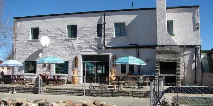 The Whitehouse Inn