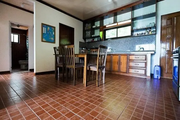 Whitehouse Travel inn Sm Tabinay - Yerinde Yemek