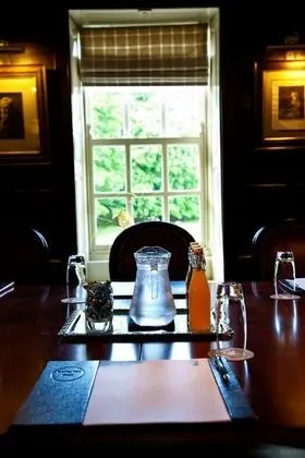 Whitley Hall Hotel - Oda Düzeni