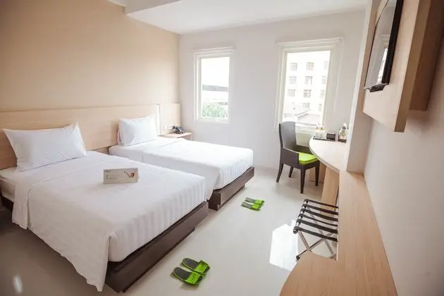 WHIZ PRIME HOTEL SUDIRMAN MAKASSAR - Oda
