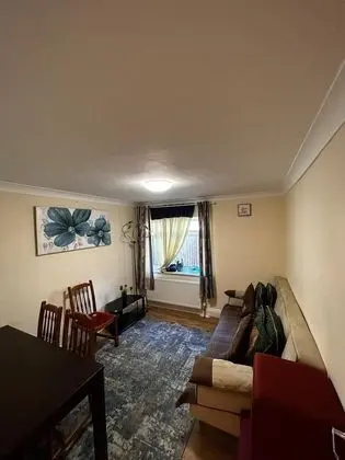 Whole House Cottage with huge Garden - Lobi