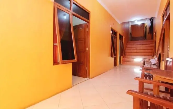 HOTEL WIDODO 1 TUSTIYANI PARANGTRITIS - İç Mekan