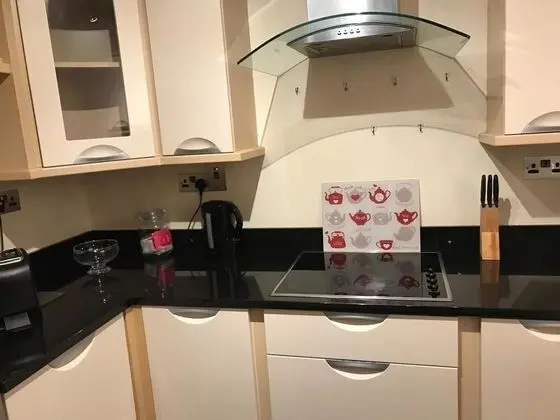 Wild Atlantic Way Apartments Salthill - Mutfak