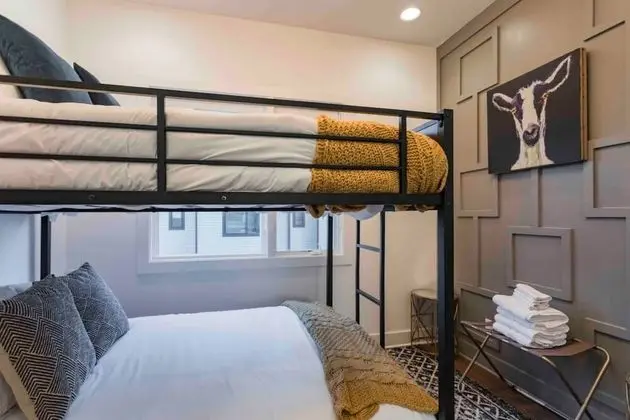 Wild Horse by Avantstay Gorgeous Nashville Townhouse w/ Rooftop Patio & Outdoor Kitchen - İç Mekan