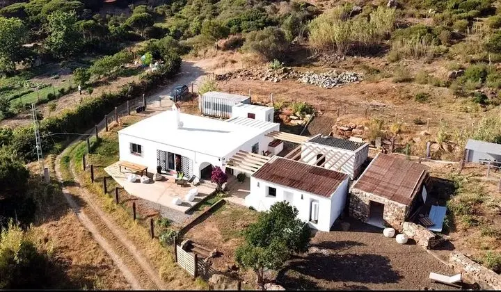 Wild House Tarifa - Hostel - Dış Mekan