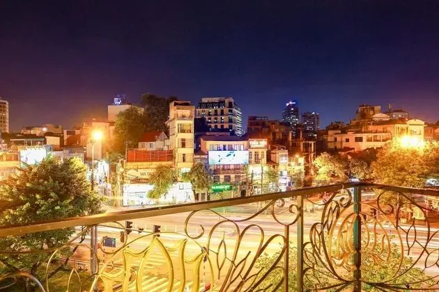 Wild Lotus Hotel - Hang Be