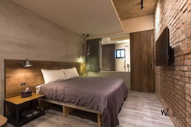 Wild Hotel