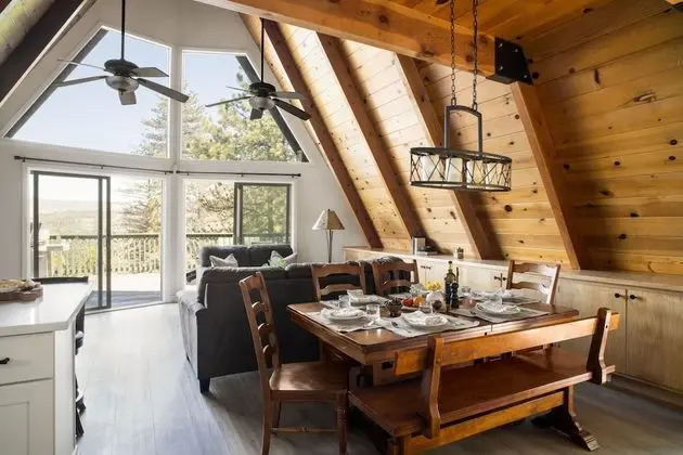 Wildhaven by Avantstay Stunning A-frame Home w/ Gorgeous Views & Game Room - İç Mekan