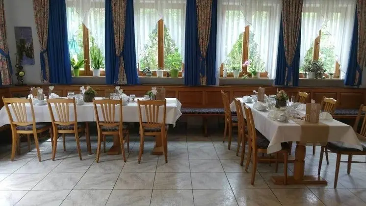 Wildkräuterhotel - Yerinde Yemek