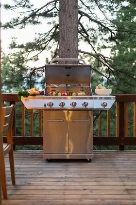 Wildwood by Avantstay Seclusion In The Woods w/ 3 Decks! 15mins From Nrthstar! - İç Mekan