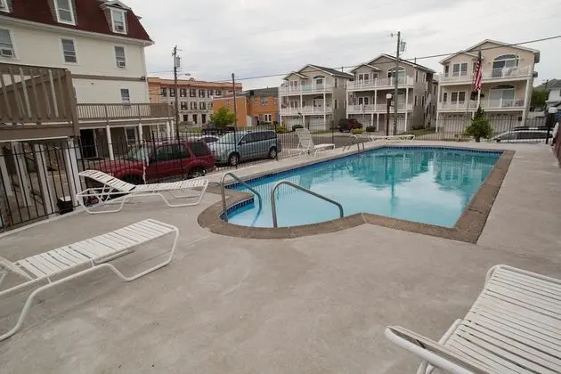 Wildwood Inn - Havuz