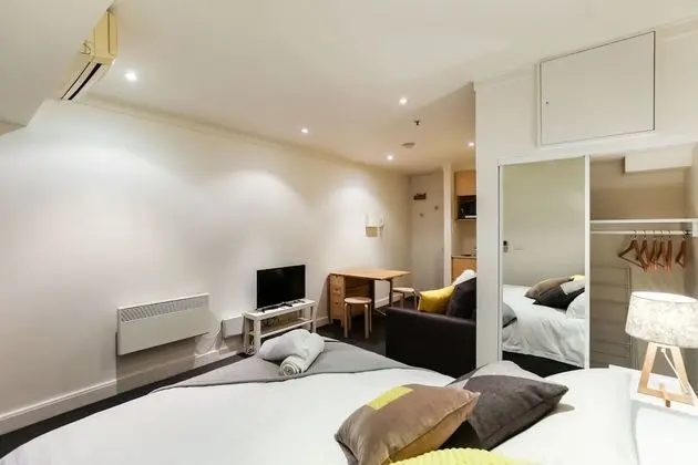 WILLOW, Carlton Studio Apartment - Oda