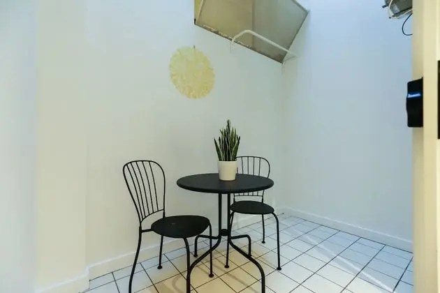 WILLOW, Carlton Studio Apartment - Oda Düzeni