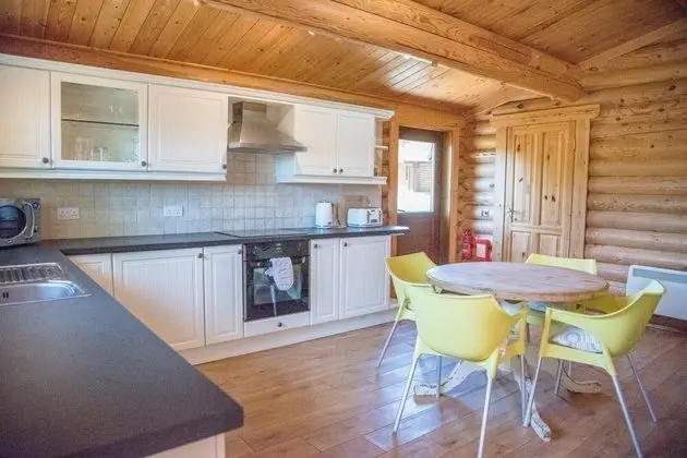 Willow Lodge With Hot Tub, Kingfishers - İç Mekan