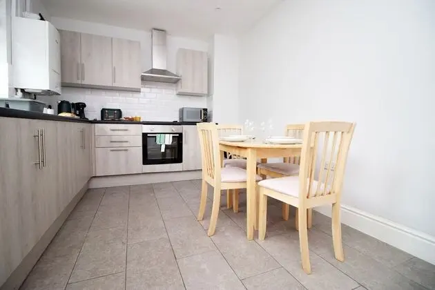 Willow Way by Tŷ SA-Spacious 3 bed house - Oda Düzeni