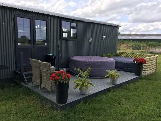 Willowbank Wine Down. Tranquil Shepherds Hut - Öne Çıkan Resim