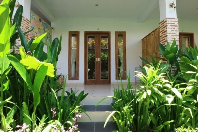 The Wina Guesthouse 2 - Lobi