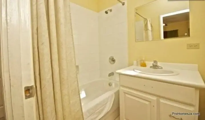 Winchester 11A by Pro Homes Jamaica - Banyo Tipleri