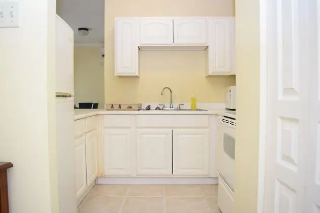 Winchester 16A by Pro Homes Jamaica - Mutfak