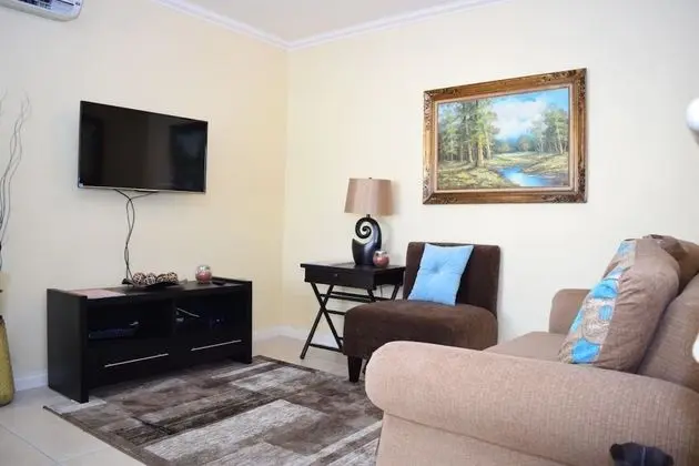 Winchester 16A by Pro Homes Jamaica - Oda Düzeni
