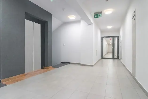 Wind Rose Apartments Wroclaw by Renters - Lobi