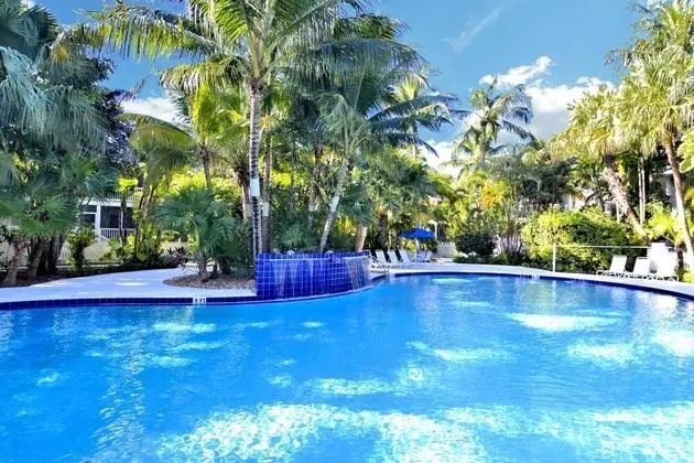Wind Swept by Avantstay Patio, Outdoor Dining, BBQ and Shared Pool - Havuz