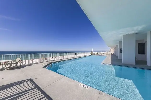 Windemere Beachfront Condo 1503 - Havuz