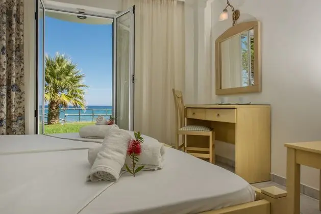 Windmill Bay Hotel - Oda