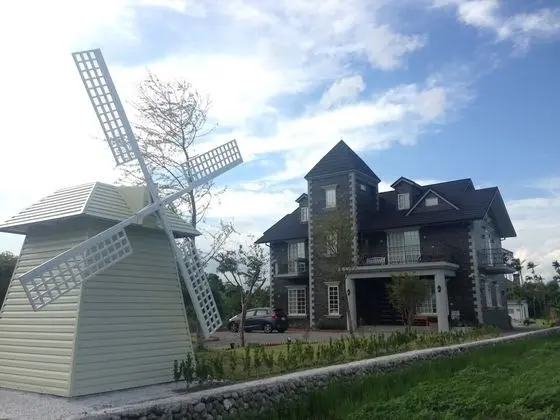 Windmill Garden Castle