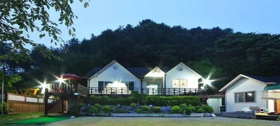 Window to the sky Pension