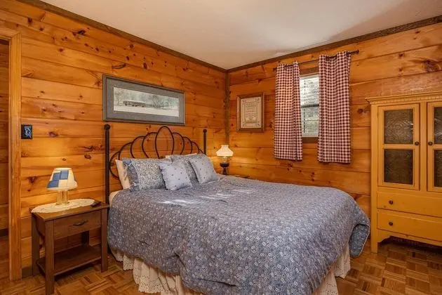 Windsong - Two Bedroom Cabin - Oda