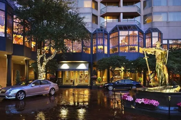 Windsor Court