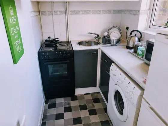 The Windsor Garden Apartment - Mutfak