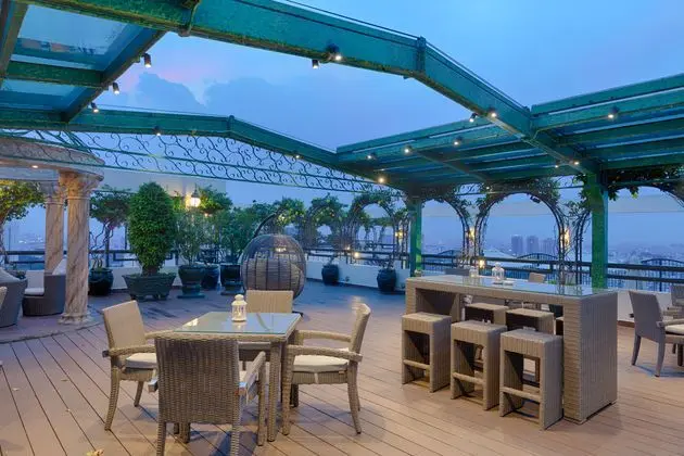 Windsor Plaza Hotel Saigon - Bar