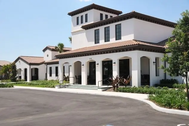 Windsor At Westside #7 - 8 Bed 6 Baths Villa