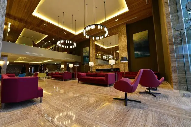 Windy Hill Hotel - Lobi