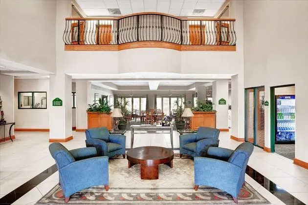 WINGATE BY WYNDHAM ATLANTA AIRPORT FAIRBURN - Lobi