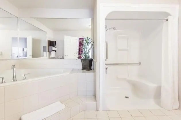 Wingate By Wyndham Calgary South