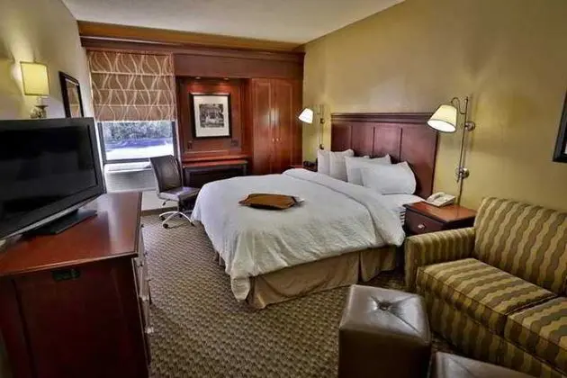 WINGATE BY WYNDHAM CHARLESTON AIRPORT COLISEUM