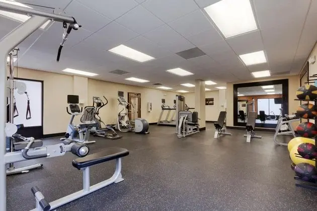 WINGATE BY WYNDHAM CHARLOTTE AIRPORT SOUTH/ I-77 