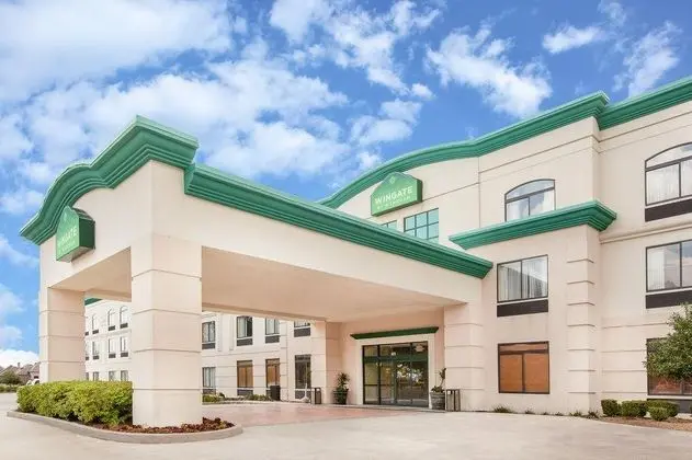 WINGATE BY WYNDHAM LAFAYETTE AIRPORT