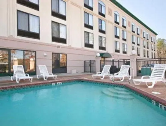 WINGATE BY WYNDHAM LITTLE ROCK