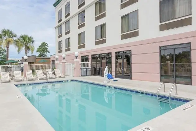 WINGATE BY WYNDHAM WILMINGTON - Havuz