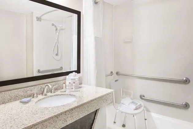 WINGATE BY WYNDHAM WILMINGTON - Oda