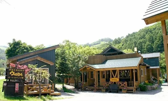 Winkel Village