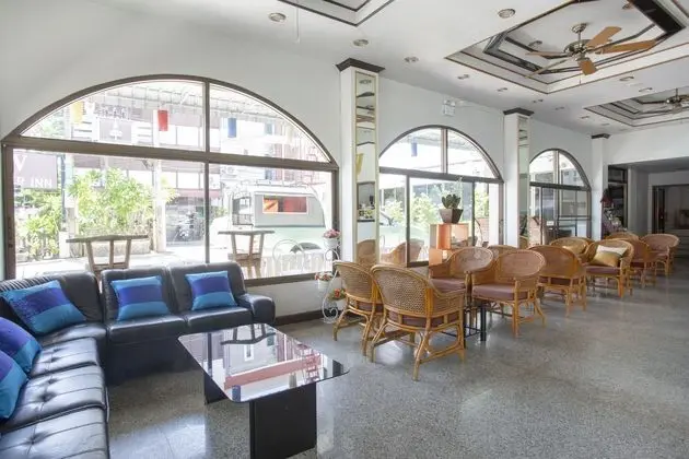 Winner Inn Hotel - Lobi