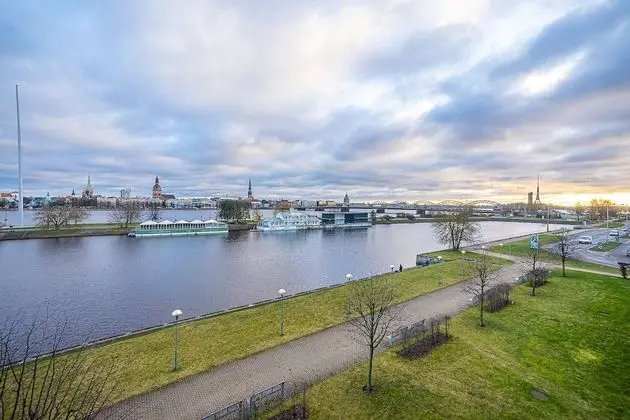 WINWINSTAY Exclusive Apartments by River Daugava - 1